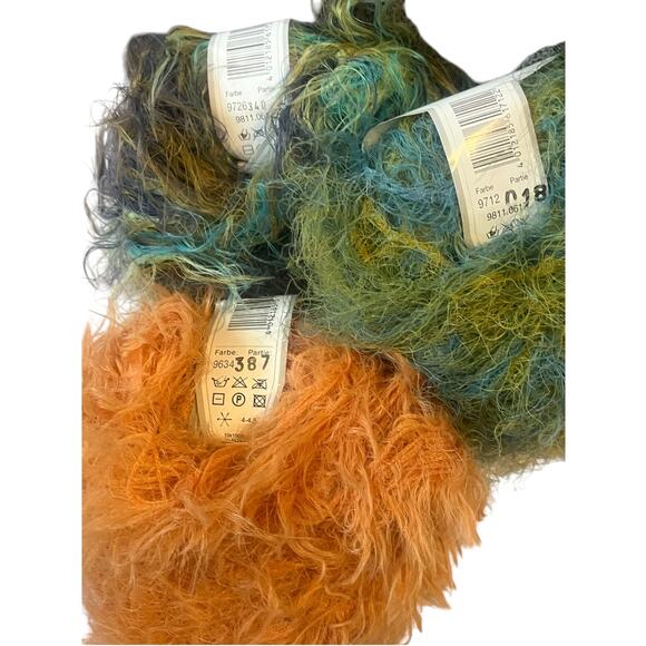 3 skeins Gedifra TECNO HAIR LUNGO Eyelash Yarn | Purple, Green, Orange - Picture 5 of 8